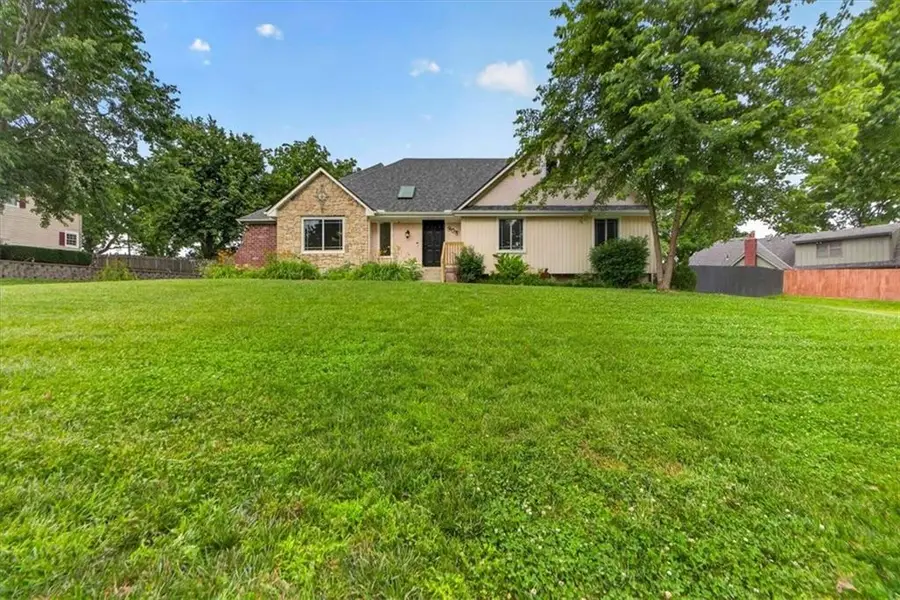 904 SW 44th Street, Blue Springs, MO 64015 - #3