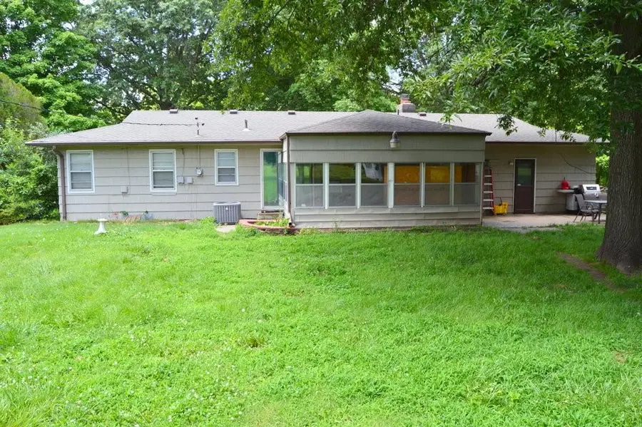 11403 Orchard Road, Kansas City, MO 64134 - #2
