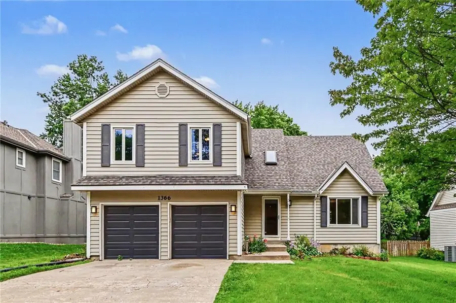 1366 E Meadow Lane, Olathe, KS 66062 - #2