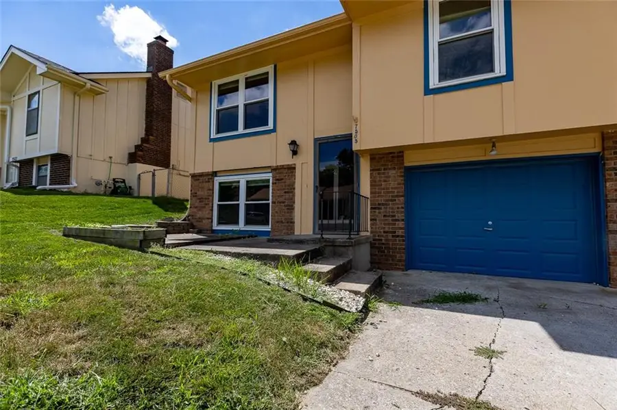 7505-7507 NW 82nd Street, Kansas City, MO 64152 - #2
