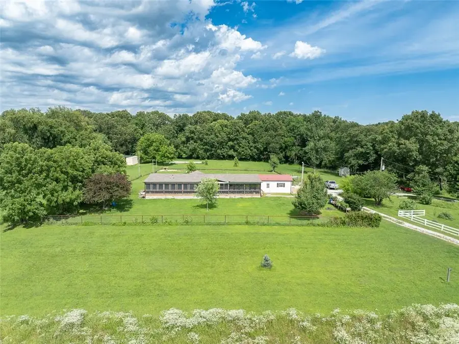 17905 Raven Road, Benton, MO 64844 - #2