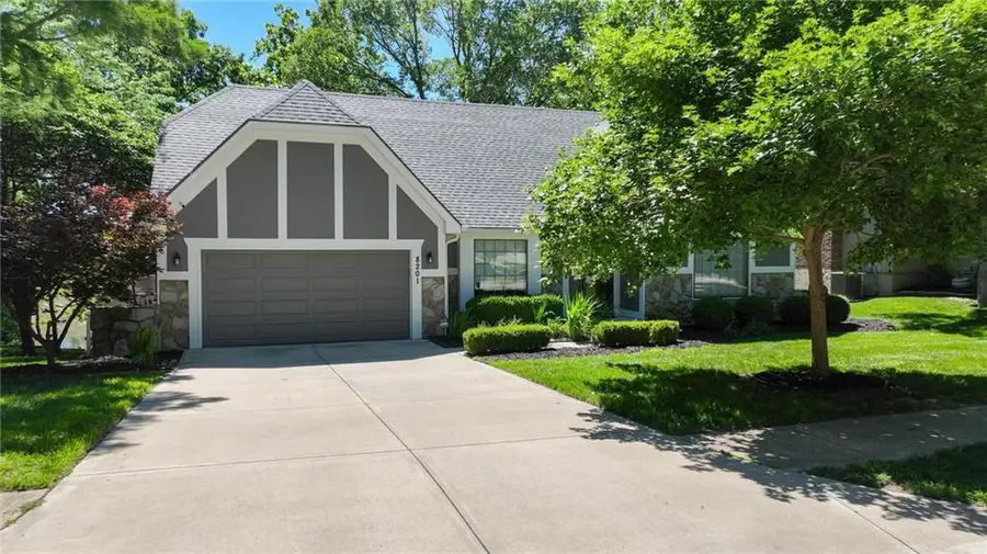 8201 N Oregon Drive, Kansas City, MO 64151 - #3