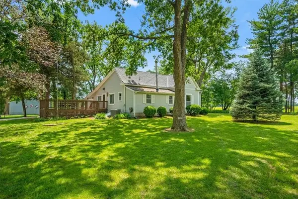 3281 W 319th Street, Louisburg, KS 66053