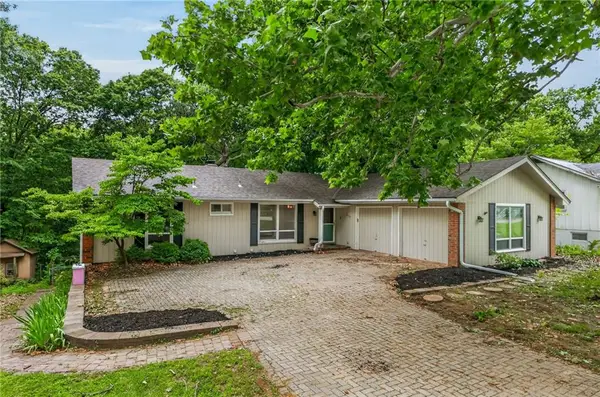 6512 NW Quail Run Drive, Kansas City, MO 64152