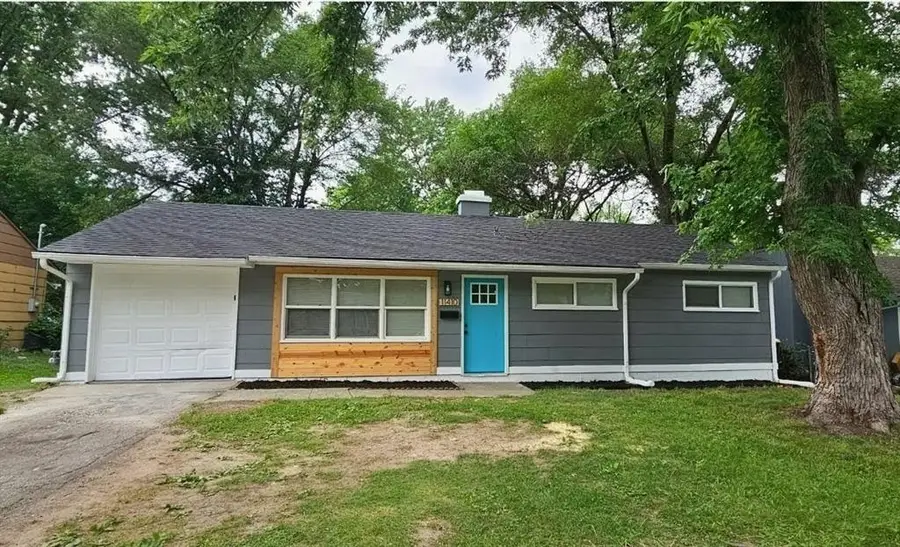 11410 Richmond Avenue, Kansas City, MO 64134 - #2