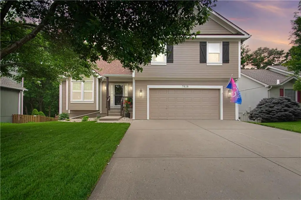7528 N Tullis Avenue, Kansas City, MO 64158 - #1