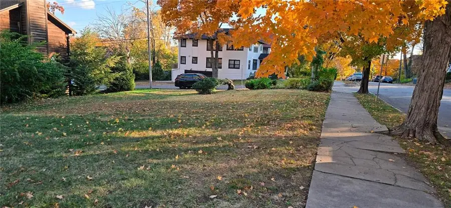 1118 W 48th Street, Kansas City, MO 64112 - #2