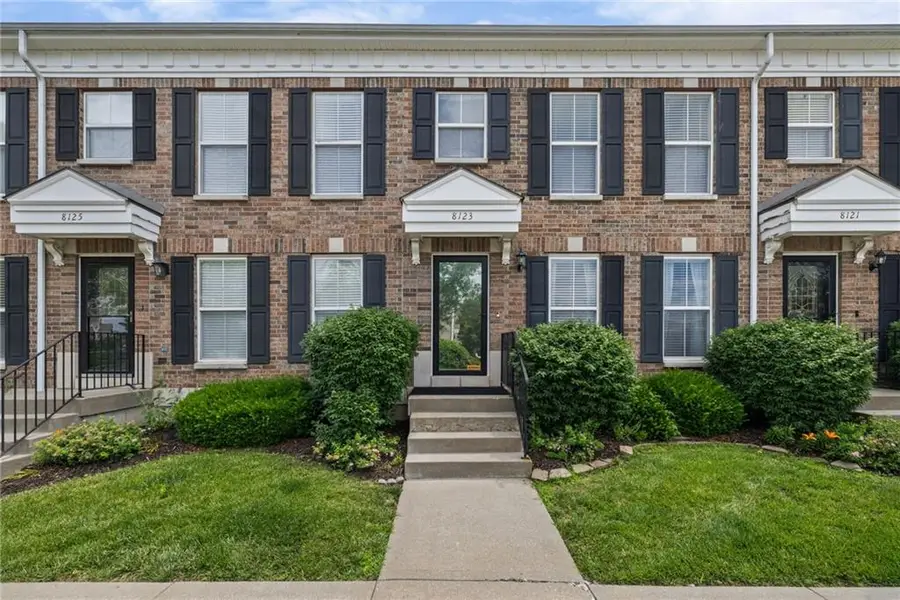 8123 N Drury Avenue, Kansas City, MO 64119 - #2