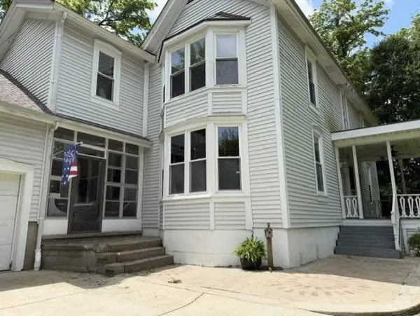 25003 E Blue Mills Road, Independence, MO 64058