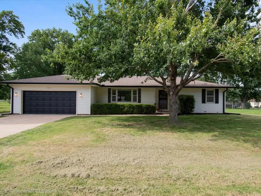 1605 E Franklin Street, Clinton, MO 64735 - #1