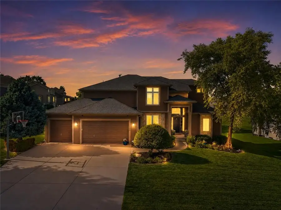 24004 W 68th Street, Shawnee, KS 66226 - #2