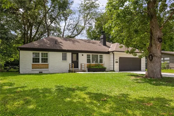 625 S Troost Street, Olathe, KS 66061