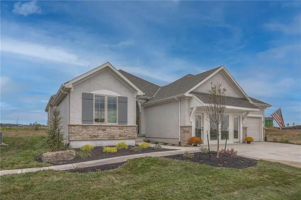 13820 Westgate Street, Overland Park, KS 66221 - #1