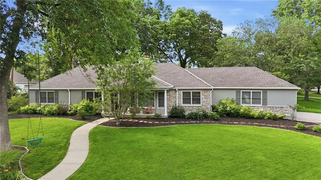 9012 Cherokee Lane, Leawood, KS 66206 - #1