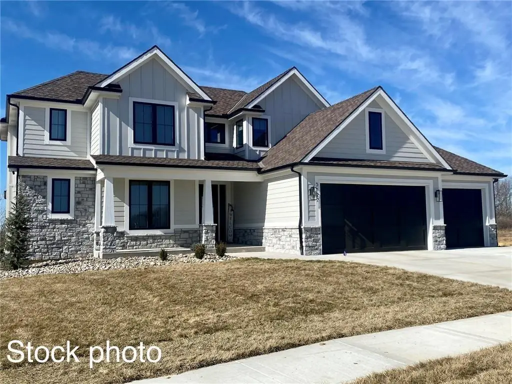 2050 NW Scenic View Drive, Riverside, MO 64150 - #1
