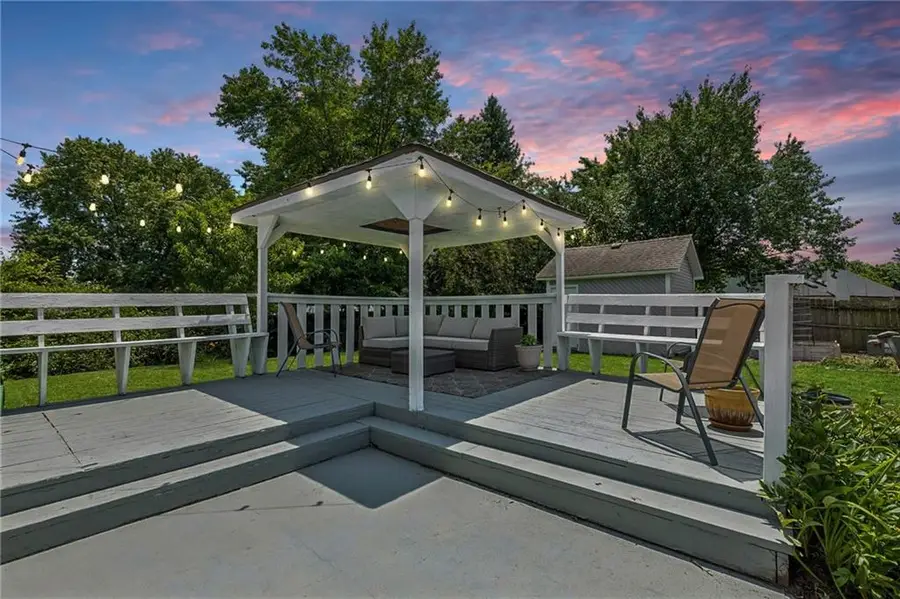 109 NW 101st Place, Kansas City, MO 64155 - #2