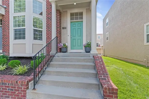 2909 Swift Street, North Kansas City, MO 64116