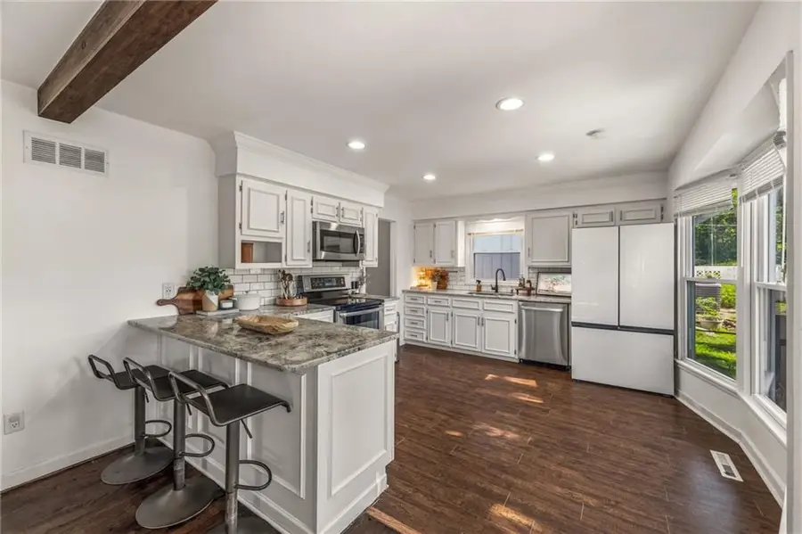 12819 Cambridge Avenue, Grandview, MO 64030 - #3