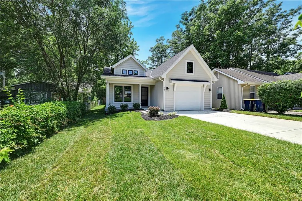 19 E 78th Terrace, Kansas City, MO 64114 - #1