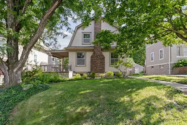 25 E 53rd Street, Kansas City, MO 64112