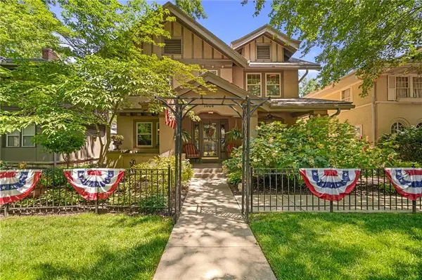 1008 W 71st Terrace, Kansas City, MO 64114
