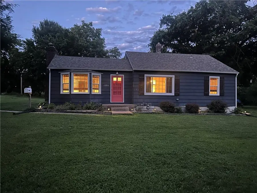 13811 Belmont Avenue, Grandview, MO 64030 - #2