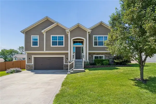 927 NW Long Drive, Grain Valley, MO 64029
