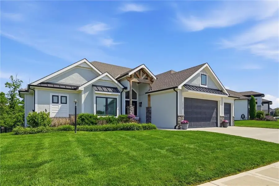 14790 Thousand Oaks Place, Parkville, MO 64152 - #3
