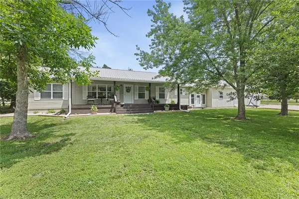 310 W Elm Street, Blue Mound, KS 66010