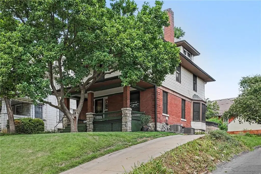 3727 Pennsylvania Avenue, Kansas City, MO 64111 - #1