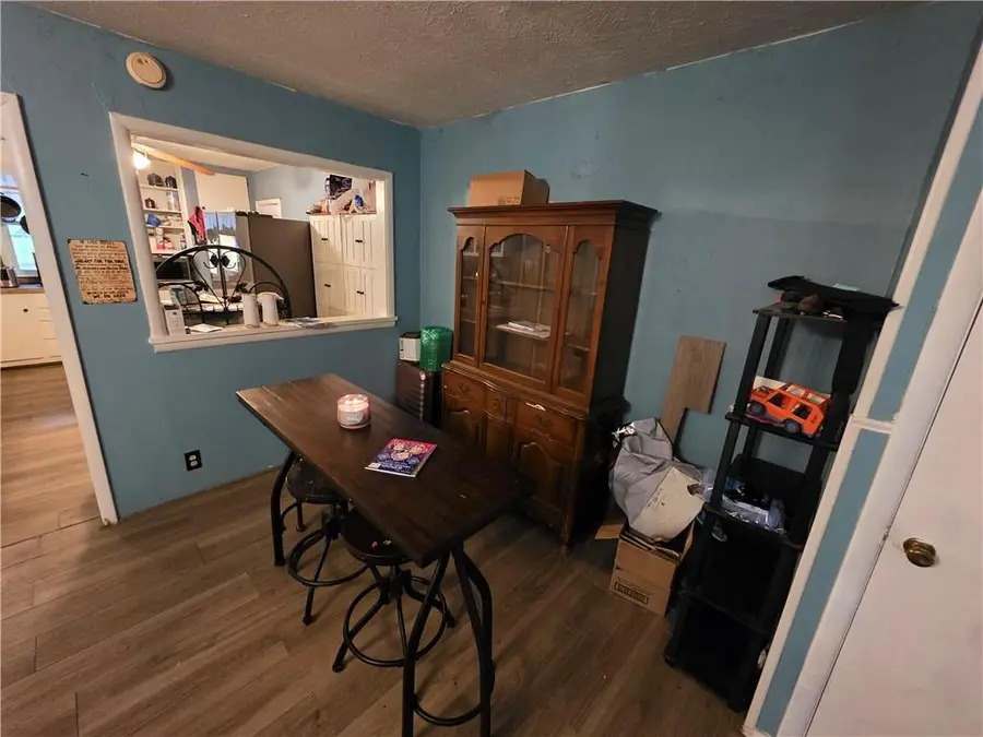 304 Warwick Road, Coffeyville, KS 67337 - #3