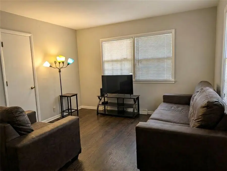 1618 S Appleton Avenue, Independence, MO 64052 - #2