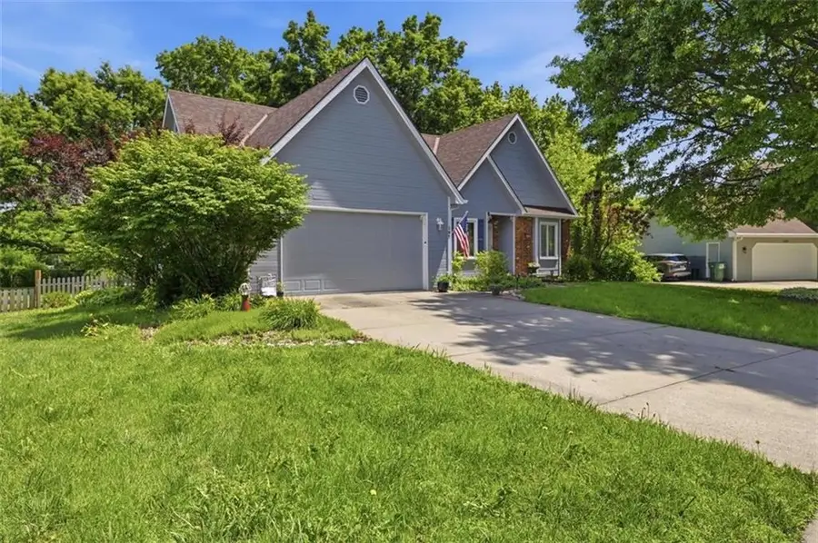 107 Willow Drive, Lansing, KS 66043 - #3