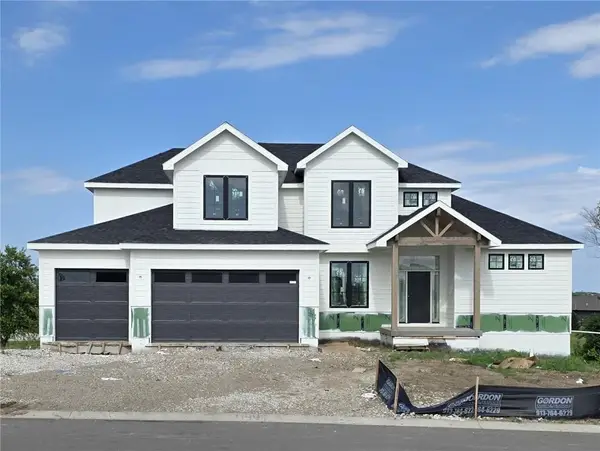 4445 Tee Box Drive, Basehor, KS 66007