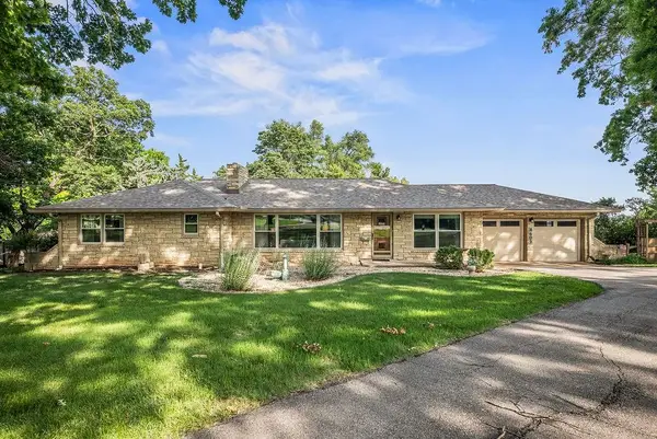8601 Metcalf Avenue, Overland Park, KS 66212