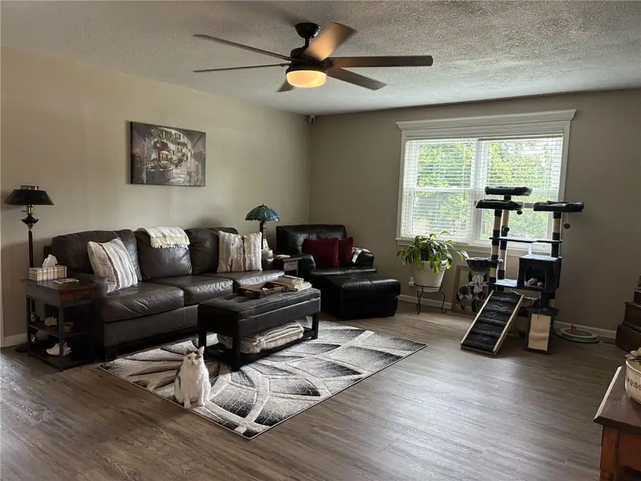 4205 Country Lane #C, Saint Joseph, MO 64506 - #3