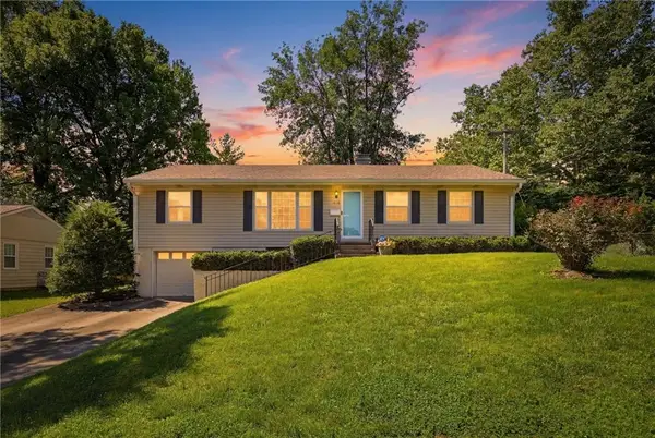 3815 NE 51st Terrace, Kansas City, MO 64119