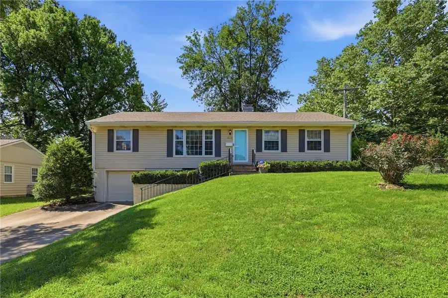 3815 NE 51st Terrace, Kansas City, MO 64119 - #3