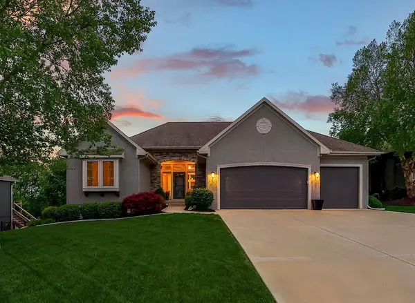 20507 W 80th Street, Shawnee, KS 66218