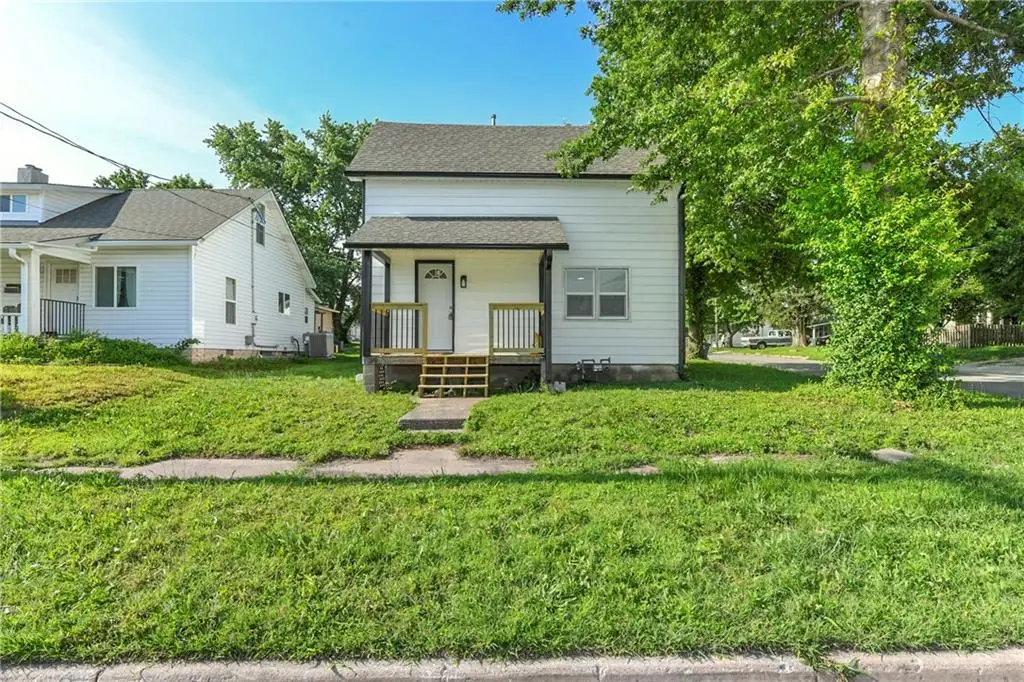111 E Dryden Street, Odessa, MO 64076 - #1