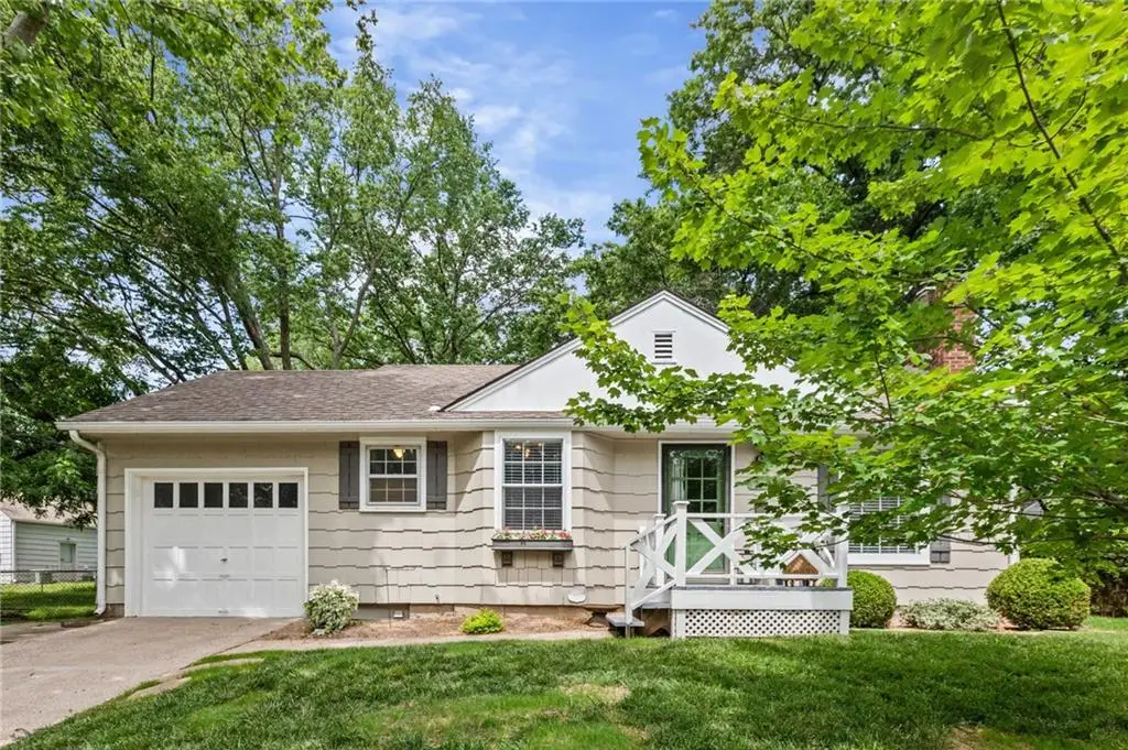 5227 Rosewood Drive, Roeland Park, KS 66205 - #1