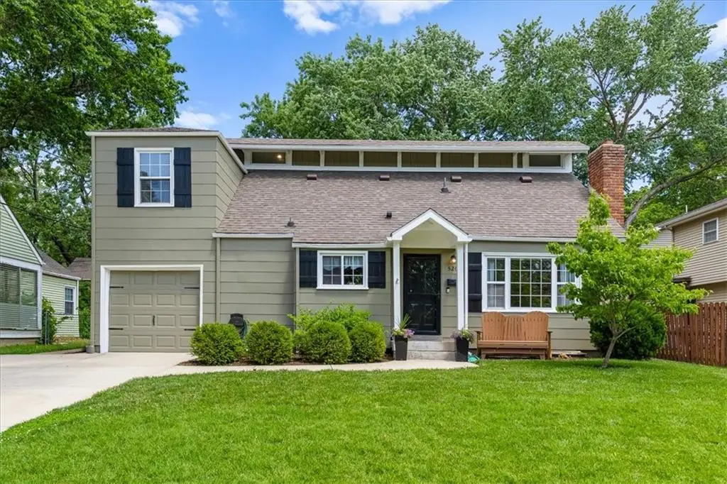 5204 W 50th Terrace, Roeland Park, KS 66205 - #1