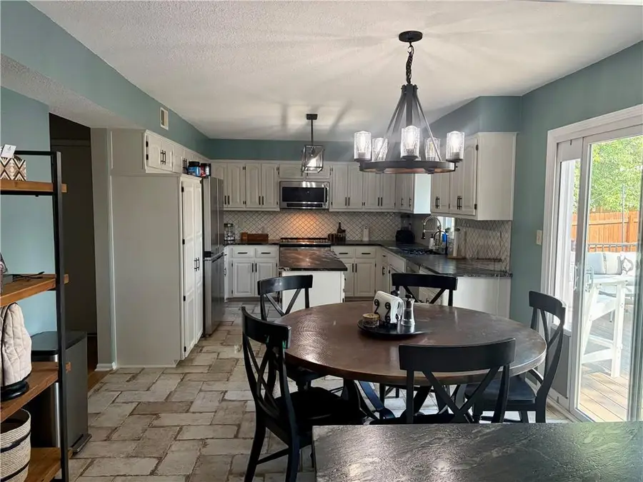 15507 W 94th Terrace, Lenexa, KS 66219 - #2