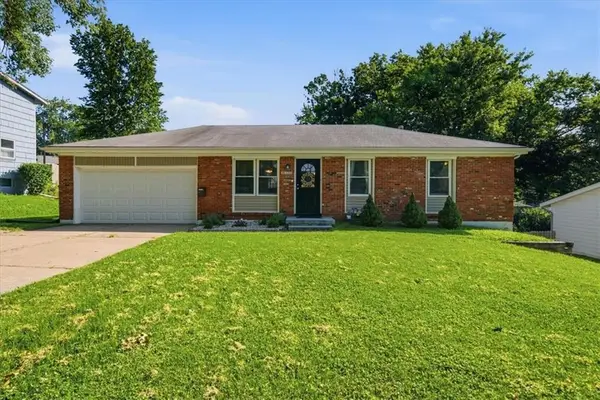 16608 E 31st Street, Independence, MO 64055