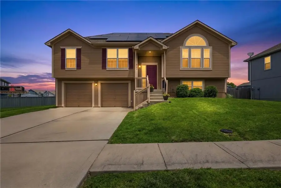 9712 E 222nd Street, Peculiar, MO 64078 - #2