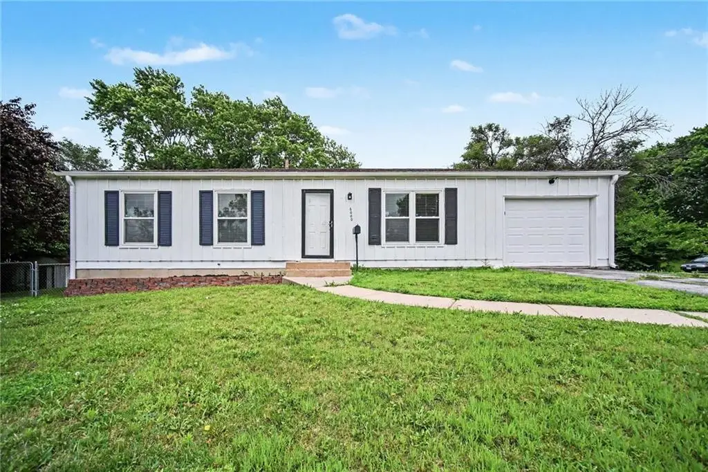 6000 E 152nd Street, Grandview, MO 64030 - #1