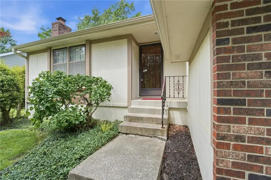 302 NE Noeleen Lane, Lees Summit, MO 64086 - #3