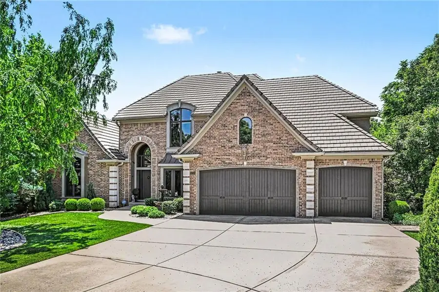 6104 Timberidge Court, Parkville, MO 64152 - #3