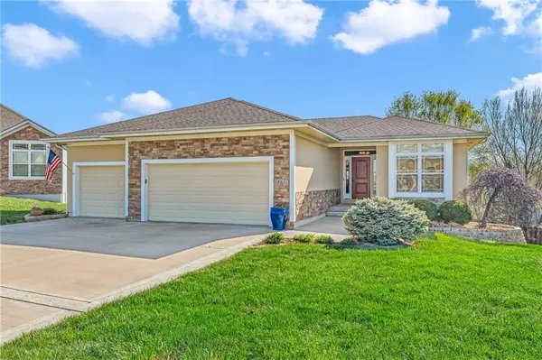 16657 Sandstone Circle, Basehor, KS 66007