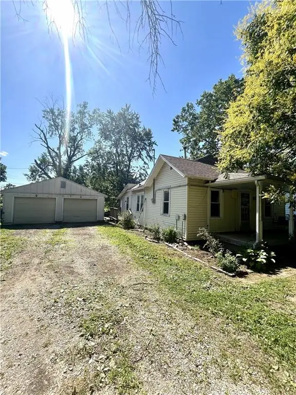 202 Hunt Street, Wellsville, KS 66092 - #1